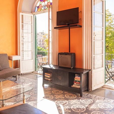 Private Rooms In Historic Building On The Square Malaga Zewnętrze zdjęcie